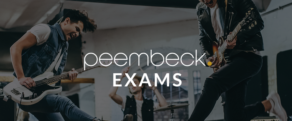 Bild mit Peembeck Exams Logo in der Mitte 